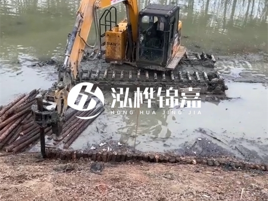 河道木材松木樁怎么選？河道工程用什么規(guī)格松木樁？