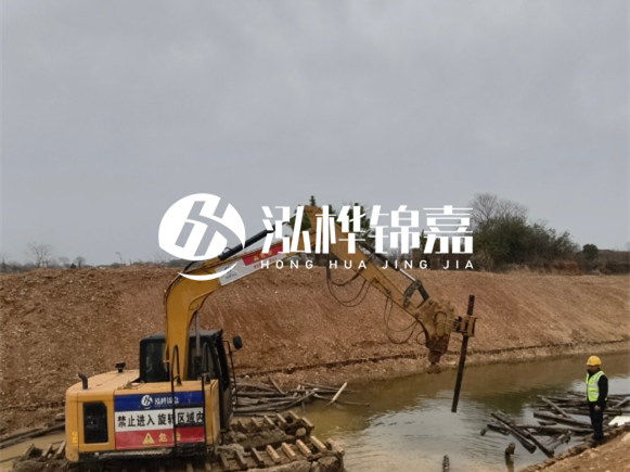 為什么要進行河道護坡？堤壩加固木樁的作用？