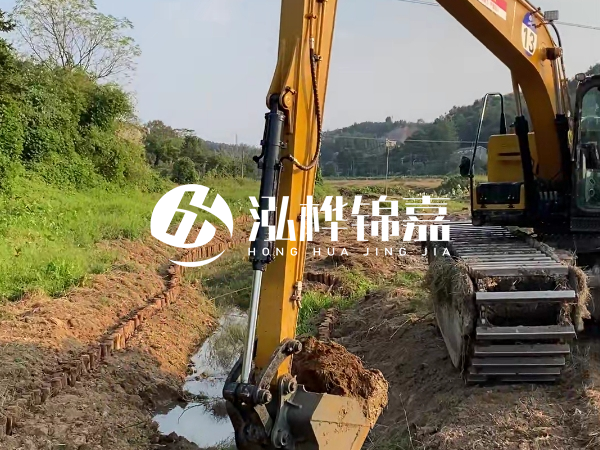陜西松木樁廠家泓樺錦嘉-松木樁尾徑測量從哪個(gè)位置開始算？