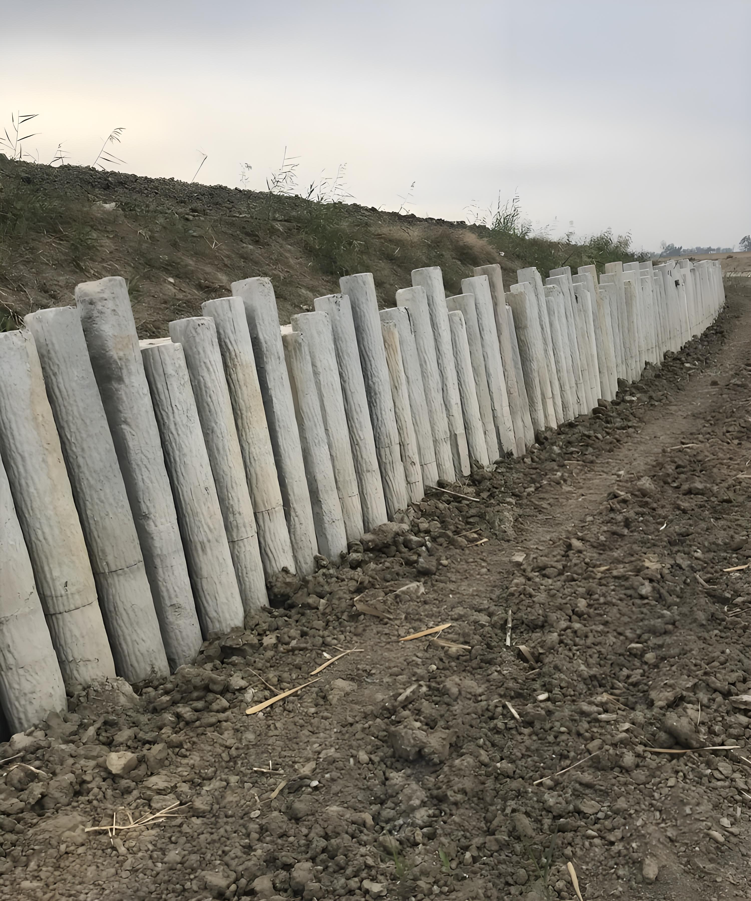水泥樁批發(fā)廠家泓樺錦嘉-混凝土圓樁施工的配筋要求是什么？